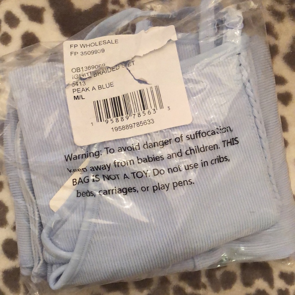 Free People Ignite Braided Set Leggings Crop Top In Peak A Blue Size M/L - Picture 17 of 17